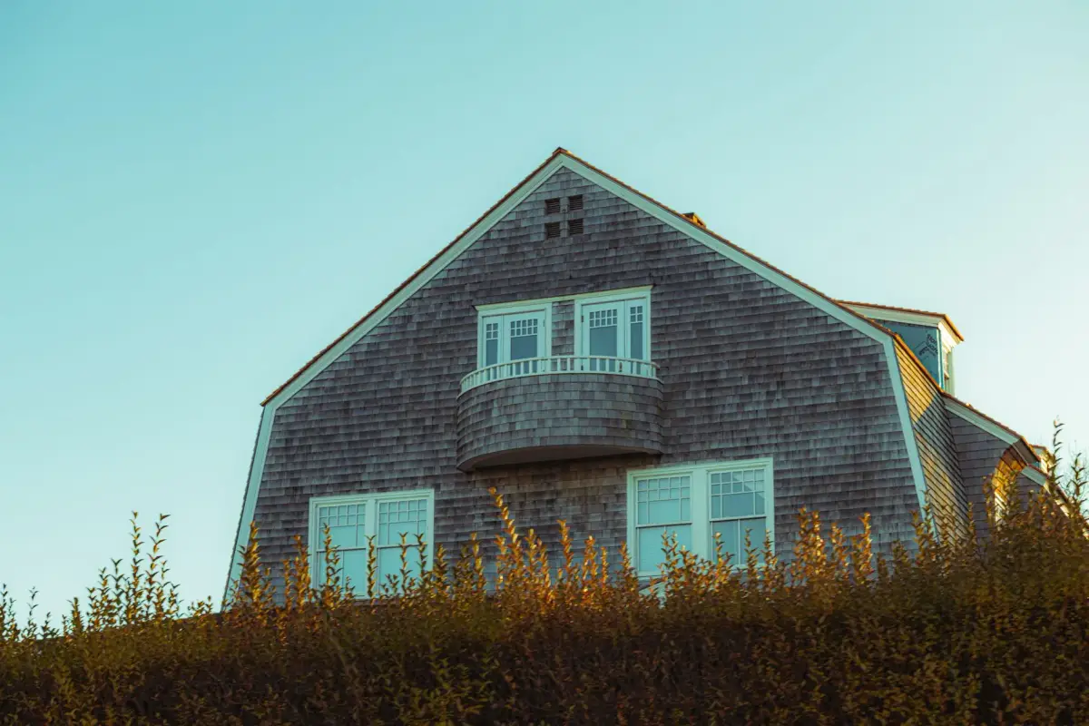 Shingle-style residential home in East Hampton, NY
