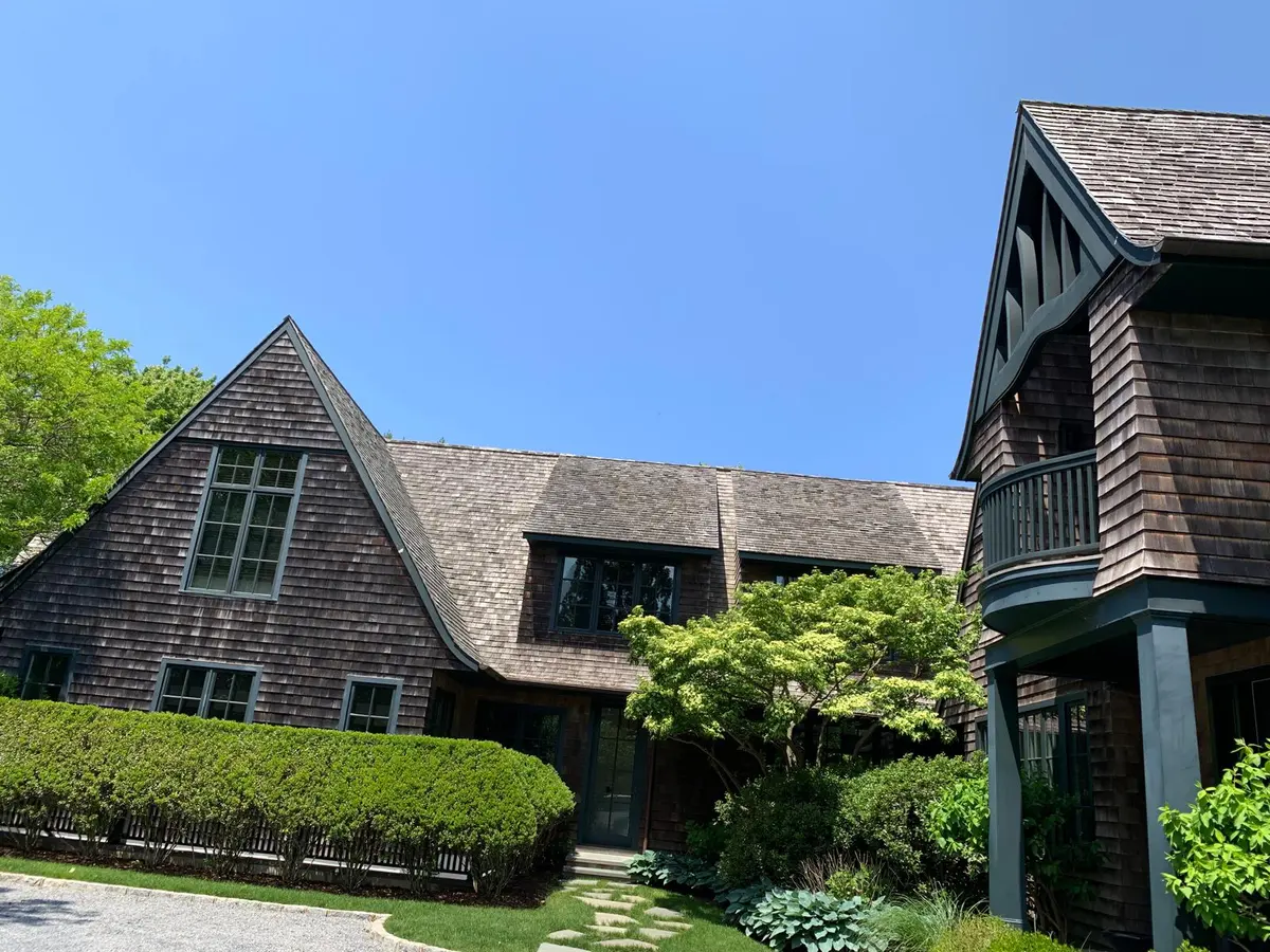 Painting contractor residential work in Water Mill, NY