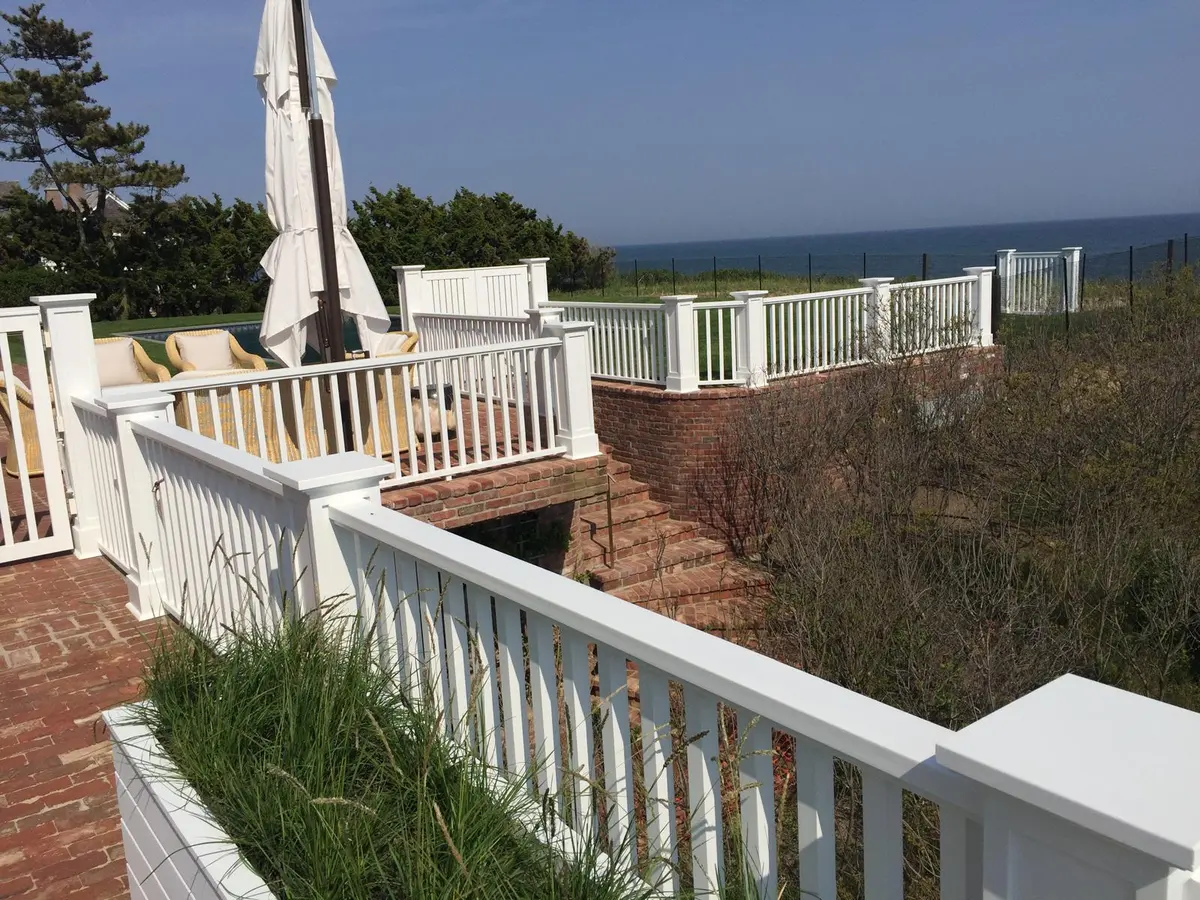 Painting contractor residential work in Montauk, NY